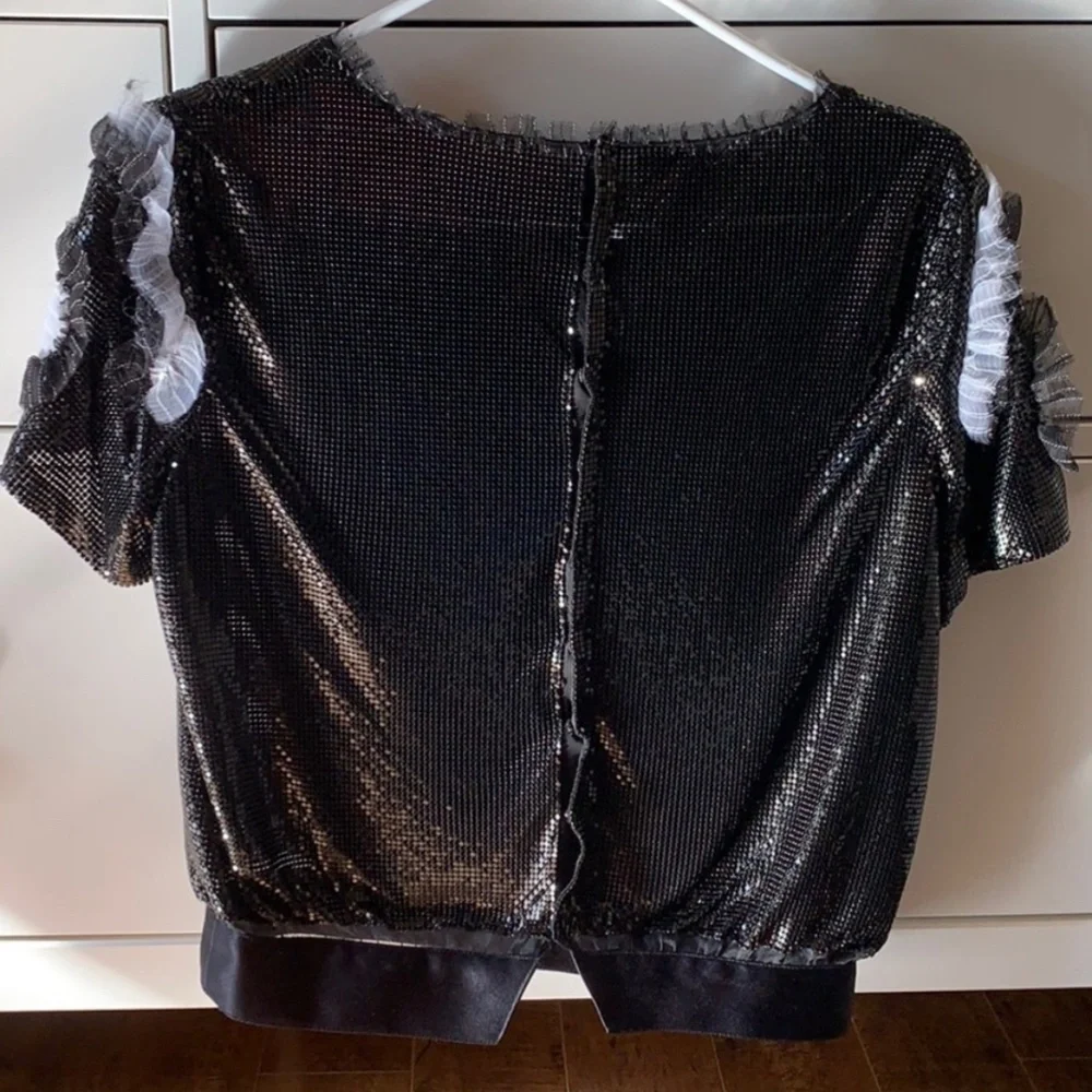 Circa Chanel 2008 Runway Sequin Black Silk top Sz 38 - Picture 12 of 13